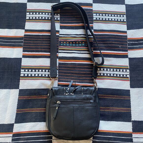 Gun Tote’n Mama Leather Studded Concealed Carry Bag Purse. Crossbody. Excellent! - Picture 10 of 16